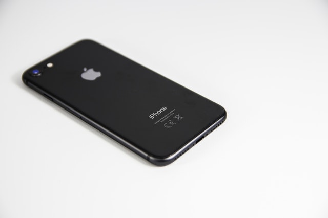 Apple opte-t-il vraiment pour un appareil pliable ?